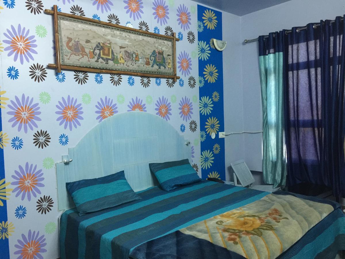 Harsh Hotel Suratgarh Экстерьер фото