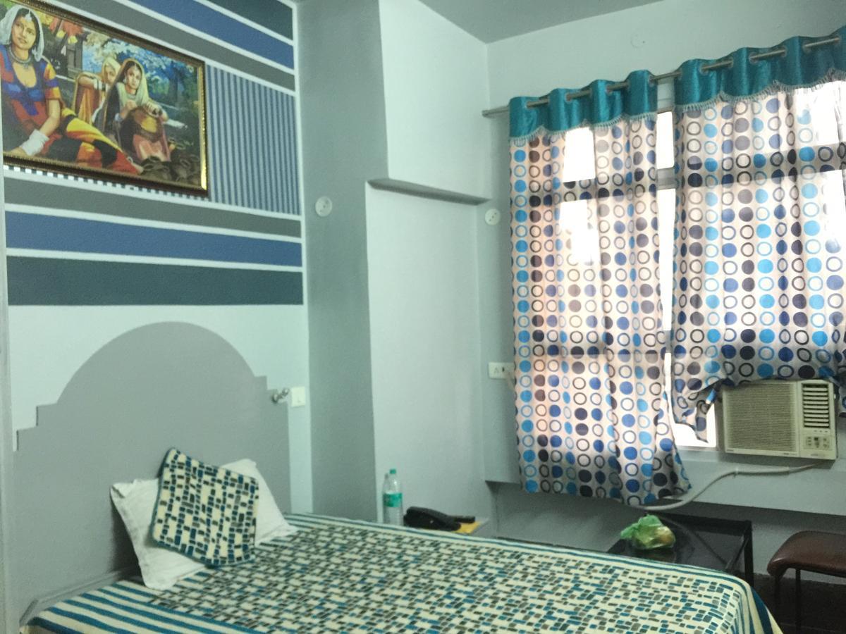 Harsh Hotel Suratgarh Номер фото